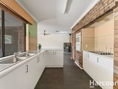 52 Glencoe Parade, Halls Head WA 6210