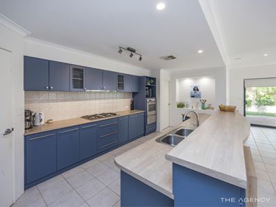 19 Poseidon Road, Heathridge WA 6027