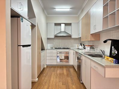 3/35 Premier Street, Hannans WA 6430