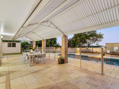 3 SAVARIS COURT, Beldon WA 6027
