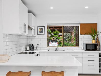 7/81 Calais Road, Scarborough WA 6019