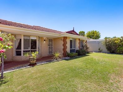55 Marble Place, Forrestfield WA 6058