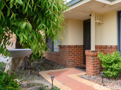 7 Caranja Court, Warnbro WA 6169