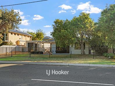 90 Geographe Bay Road, Dunsborough WA 6281