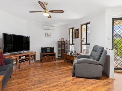 20 Chinchilla Parkway, Port Kennedy WA 6172