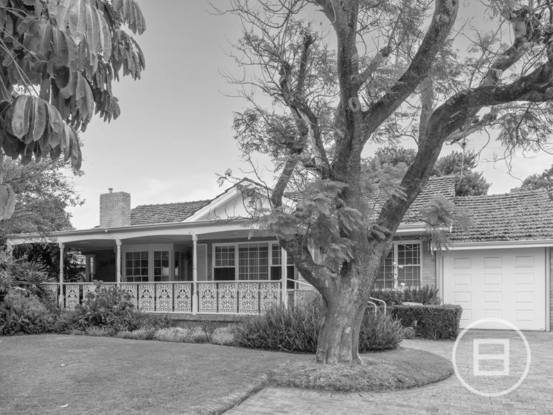 7 Windfield Road, Melville WA 6156