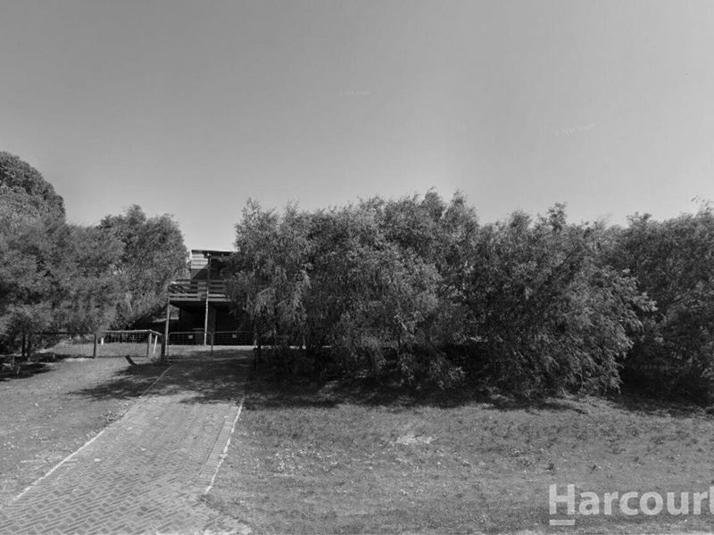 8 Mitchell Road, Preston Beach WA 6215
