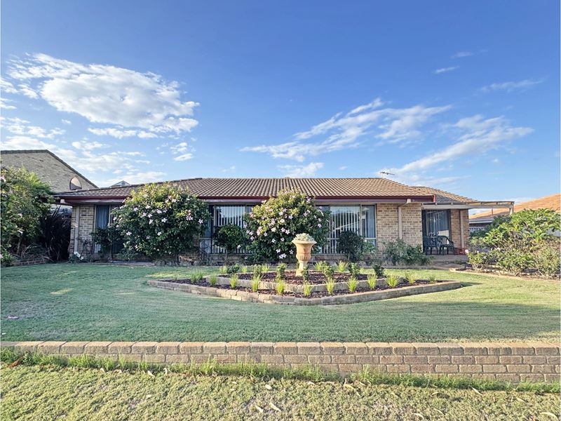 11 Ingleton Place, West Beach WA 6450