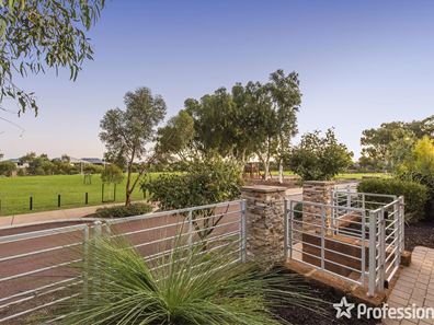 8 Mccavanah Road, Byford WA 6122