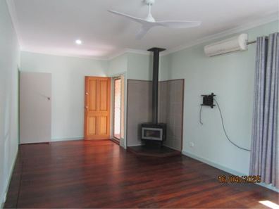 16 Zamia Terrace, Wundowie WA 6560