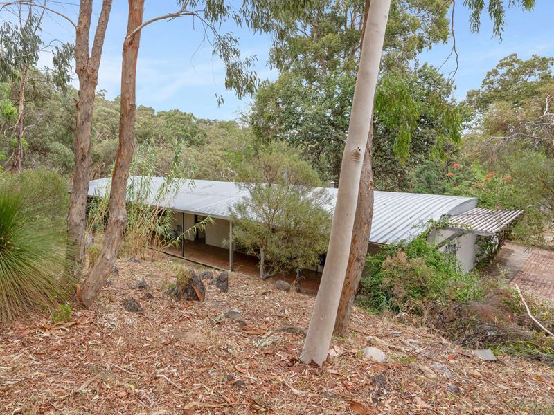 9 Balga Place, Gooseberry Hill WA 6076