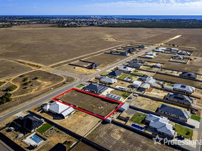 16 Wisteria Parade, Moresby WA 6530