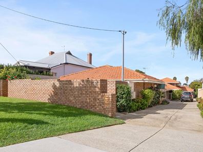 3/2 Kanimbla Street, Bicton WA 6157