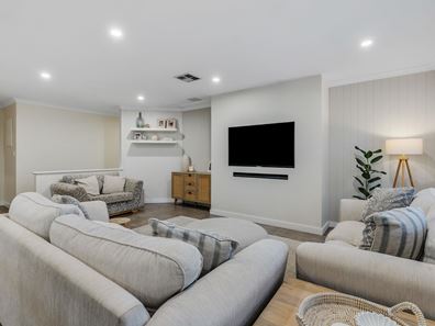 6 Henson Way, Clarkson WA 6030