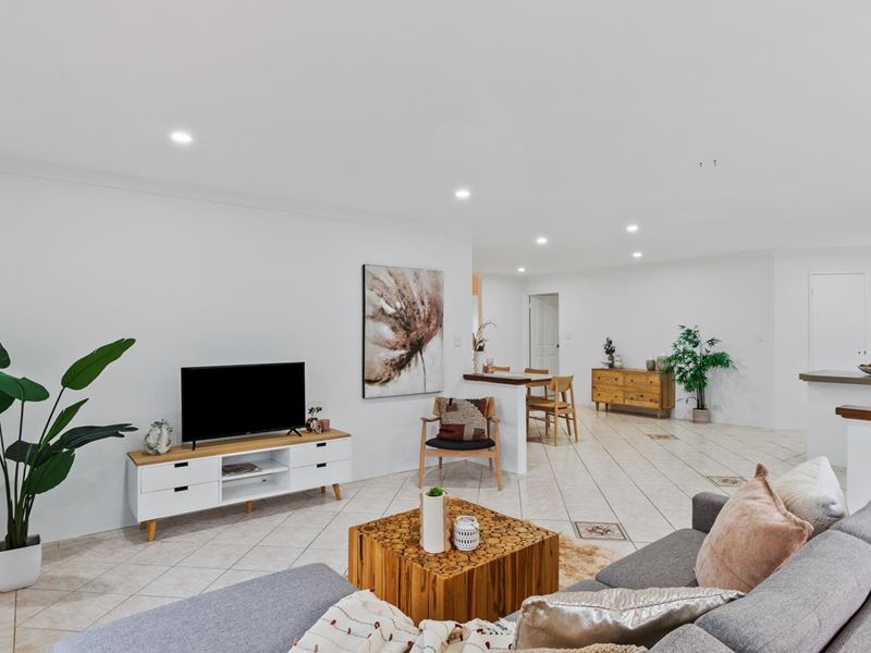 43 Victorsen Parade, Clarkson WA 6030