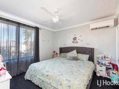 8 Kondinin Way, Dawesville WA 6211