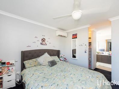 8 Kondinin Way, Dawesville WA 6211