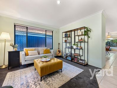 35 Jagoe Loop, Willagee WA 6156