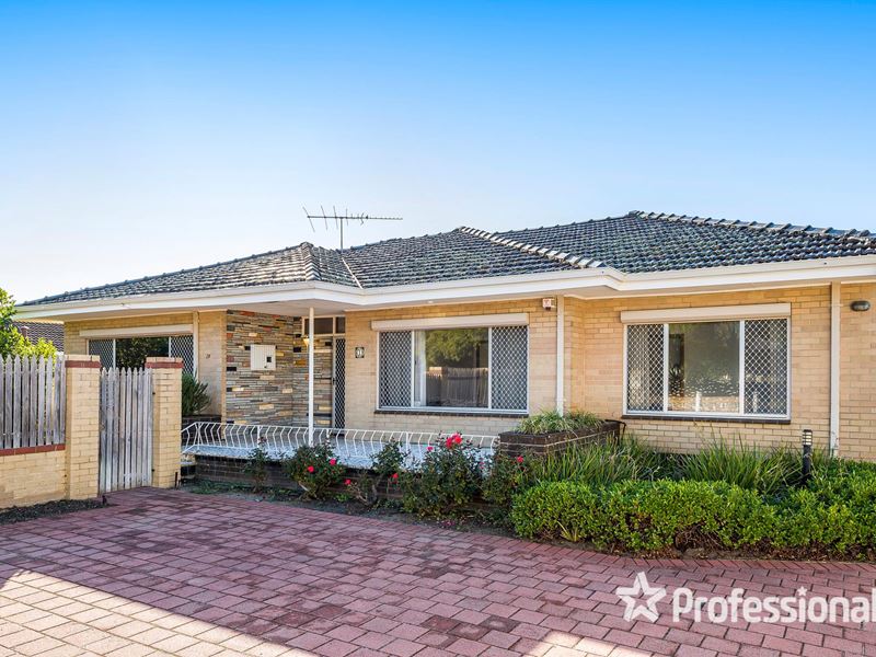 1/68 Ivanhoe Street, Bassendean WA 6054