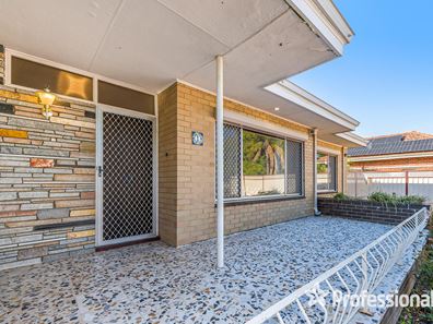 1/68 Ivanhoe Street, Bassendean WA 6054