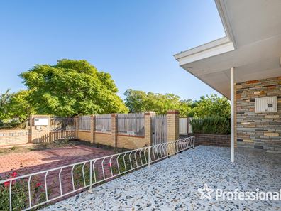 1/68 Ivanhoe Street, Bassendean WA 6054
