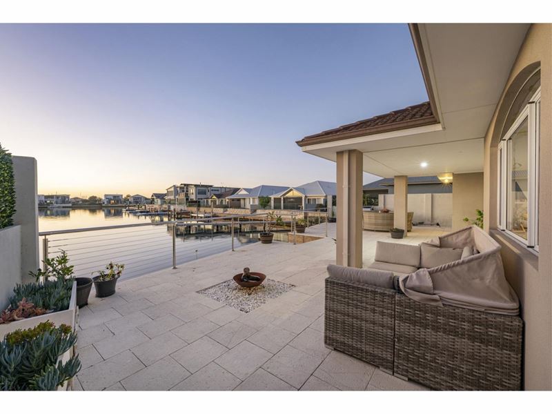 6 Gunwale Elbow, Geographe WA 6280