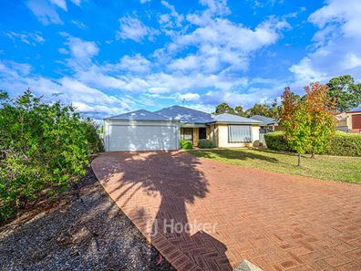 19 Robinia Rise, Collie WA 6225