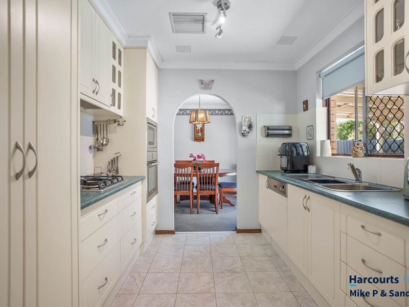 483 Metcalfe Road, Lynwood