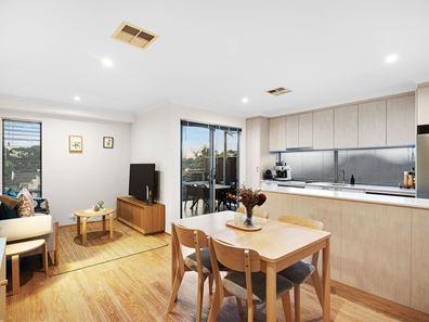 4/120 Abbett Street, Scarborough WA 6019