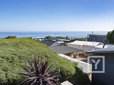 1/26 Wardanup Crescent, Yallingup WA 6282