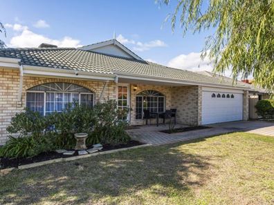 1 Jordan Place, Wattle Grove WA 6107