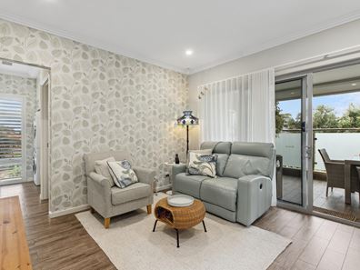 4/34 Halley Street, Innaloo WA 6018