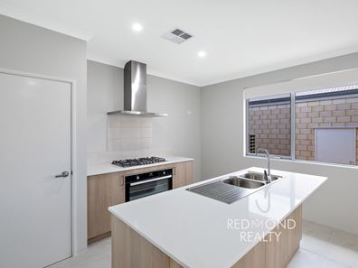6 Solar Way, Eglinton WA 6034