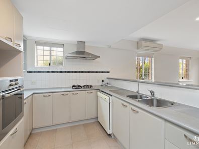28/71 Ruislip Street, Wembley WA 6014