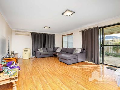 4 Sheriff Fairway, Dalyellup WA 6230