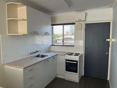 5/32 Shayne  Street, Halls Head WA 6210