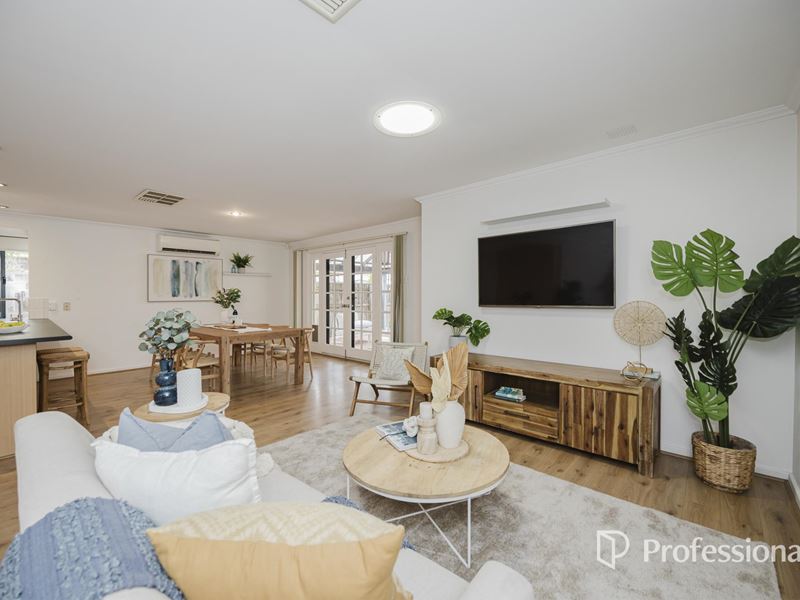 11 Balladonia Drive, Ellenbrook WA 6069
