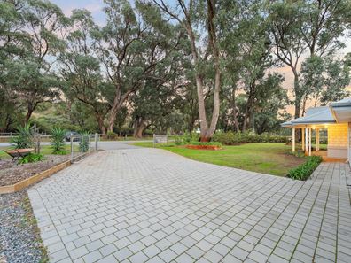 5 Ayrton Court, Golden Bay WA 6174