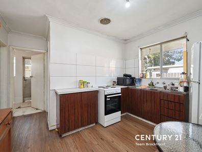 102c Attfield Street, Maddington WA 6109