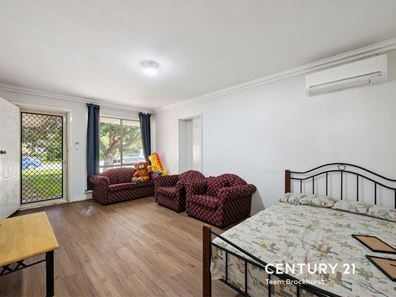 102c Attfield Street, Maddington WA 6109