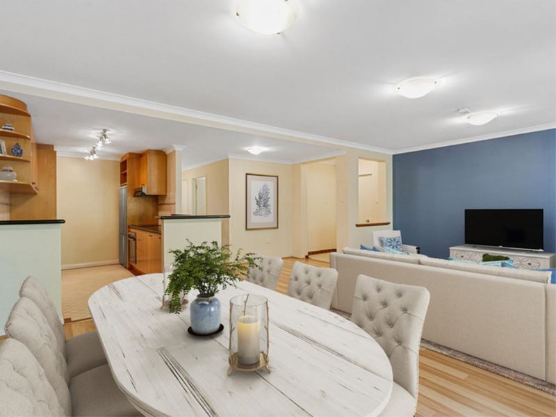 8/2 Henry Lawson Walk, East Perth