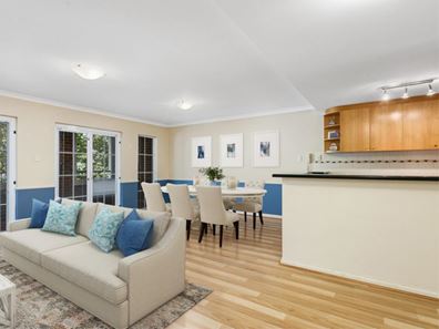 8/2 Henry Lawson Walk, East Perth WA 6004