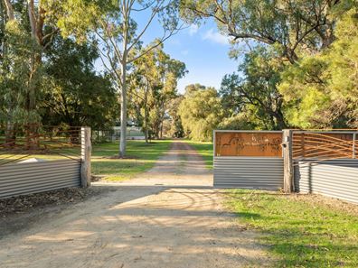 21-23 Balwina Road, Greenfields WA 6210
