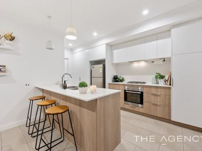 27 Mudstone Road, Treeby WA 6164