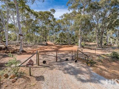 182 Hart Drive, Chittering WA 6084