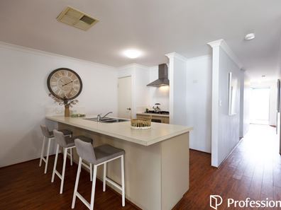 9 Harrison Lane, Madeley WA 6065