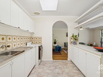 7/106 Williams Street, Gooseberry Hill WA 6076