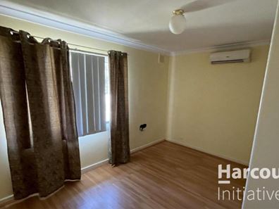 2A Calvert Way, Girrawheen WA 6064