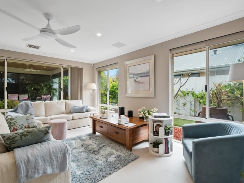 6 Bremer Way, South Yunderup WA 6208