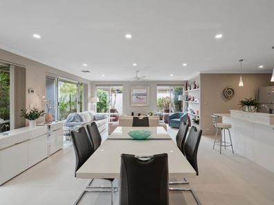 6 Bremer Way, South Yunderup WA 6208